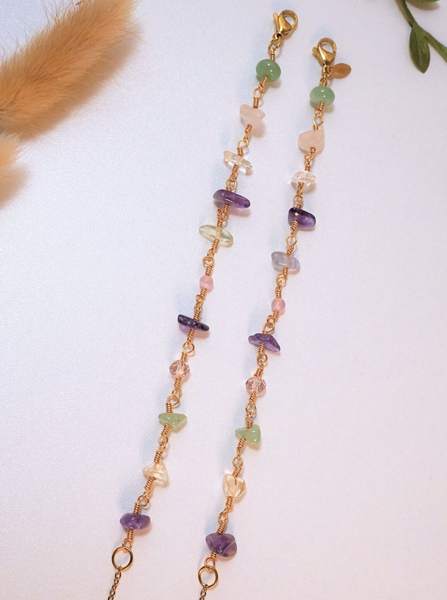 Crystal Garden Eyeglass Chains with wire wrapped amethyst green aventurine rose quartz and citrine chip stones on gold chain flat lay, handmade healing crystal accessory Sri Lanka – Laganna
